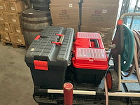 Diverse gereedschapkoffers/tuinslang/moker (5x) - afbeelding 3 van  5