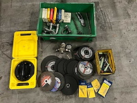 Diverse gereedschappen en toebehoren - afbeelding 1 van  6