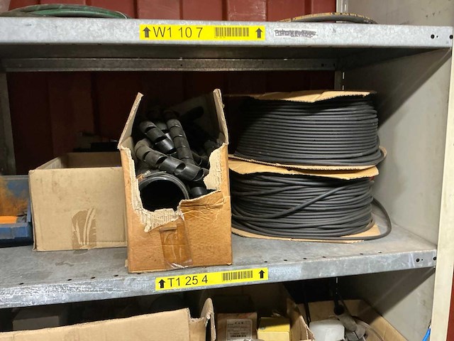 Diverse gereedschappen, onderdelen en lastoebehoren - afbeelding 3 van  22