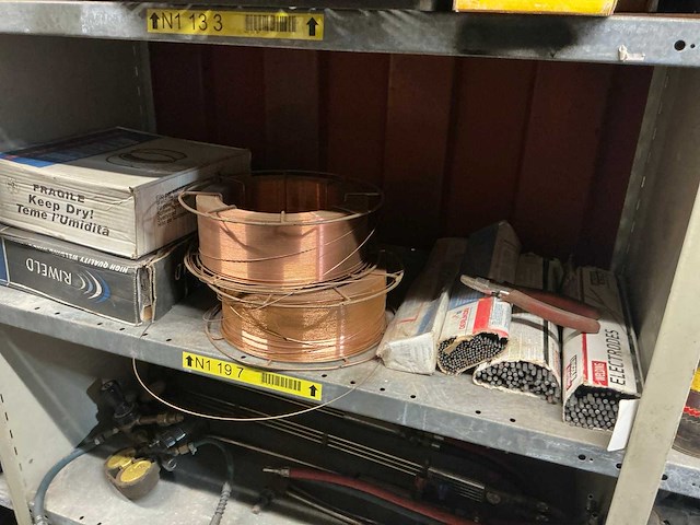 Diverse gereedschappen, onderdelen en lastoebehoren - afbeelding 8 van  22