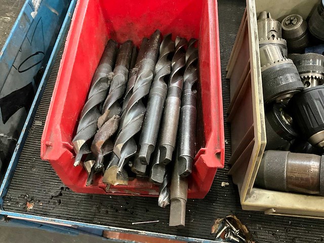 Diverse gereedschappen - afbeelding 2 van  9