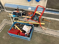 Diverse gereedschappen - afbeelding 1 van  3