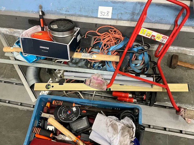 Diverse gereedschappen - afbeelding 3 van  3