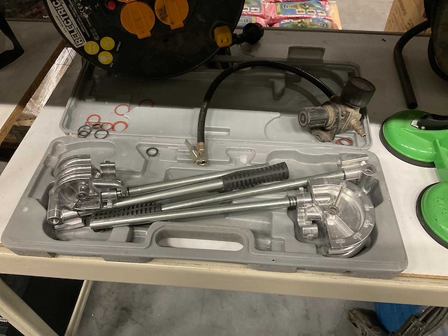 Diverse gereedschappen - afbeelding 4 van  5