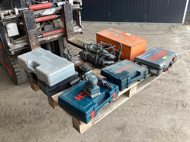 Diverse gereedschappen - afbeelding 4 van  11