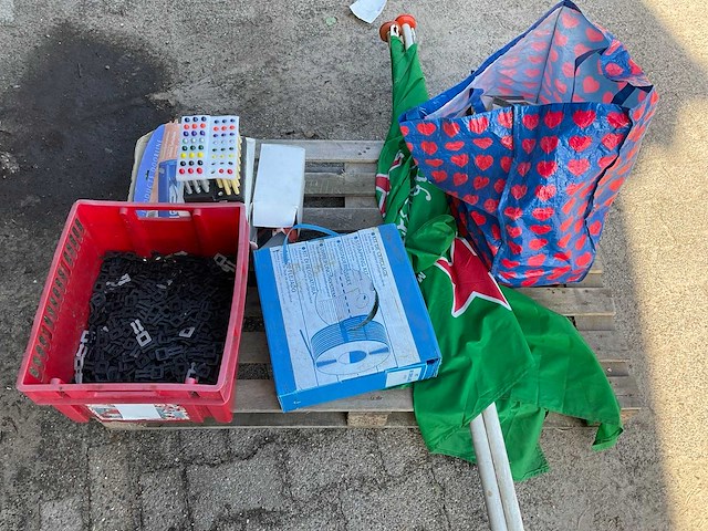 Diverse gereedschappen - afbeelding 1 van  3