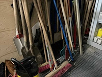Diverse gereedschappen - afbeelding 1 van  4