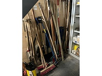Diverse gereedschappen - afbeelding 2 van  4