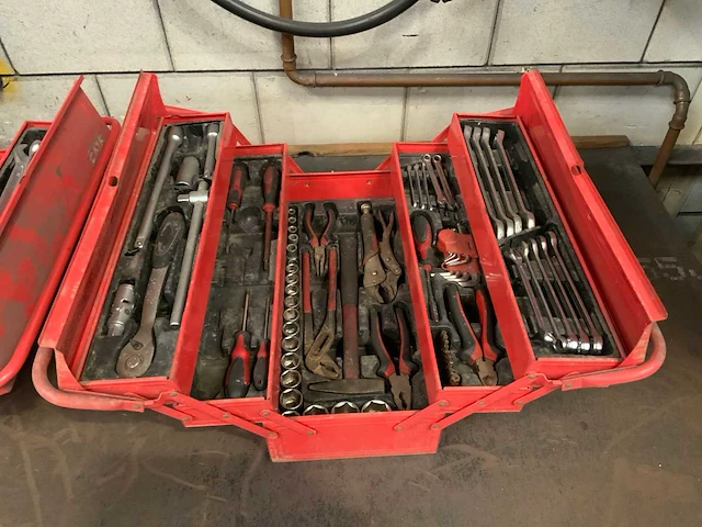 Diverse gereedschappen - afbeelding 4 van  7