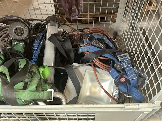 Diverse gereedschappen - afbeelding 4 van  7