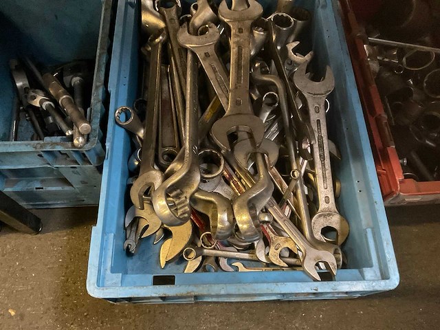 Diverse gereedschappen - afbeelding 2 van  9