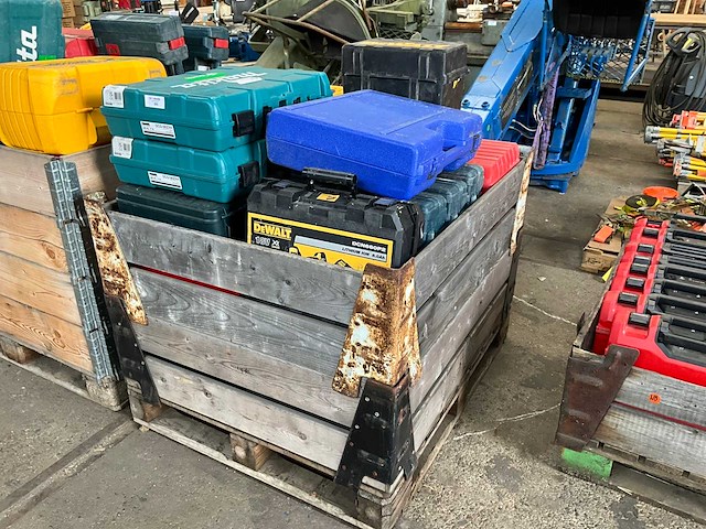 Diverse gereedschapskoffers - afbeelding 1 van  3