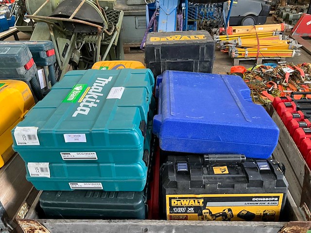 Diverse gereedschapskoffers - afbeelding 2 van  3