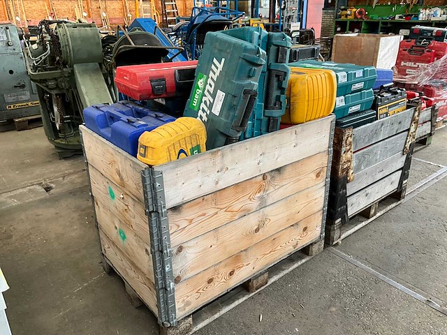 Diverse gereedschapskoffers - afbeelding 1 van  3