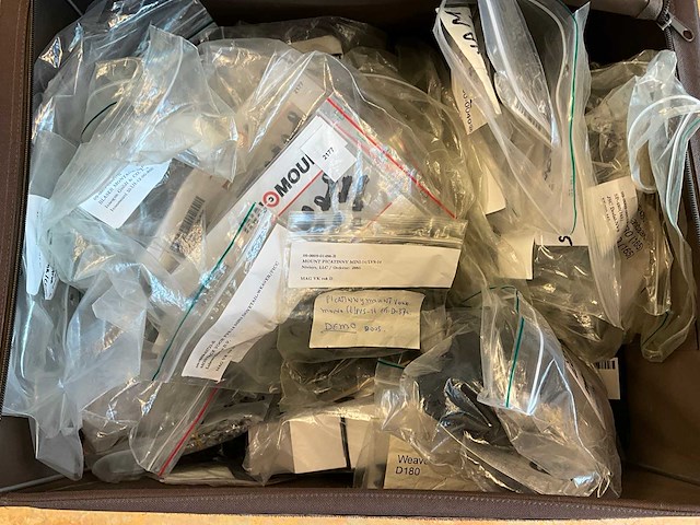 Diverse geweermontages - afbeelding 3 van  3