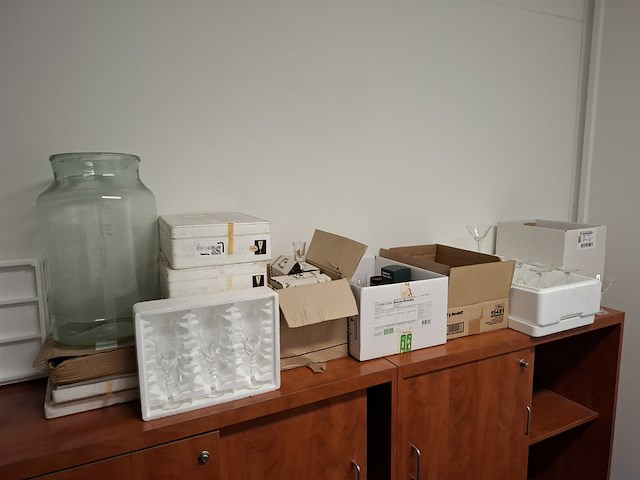 Diverse glas- en kristalglas - afbeelding 1 van  13