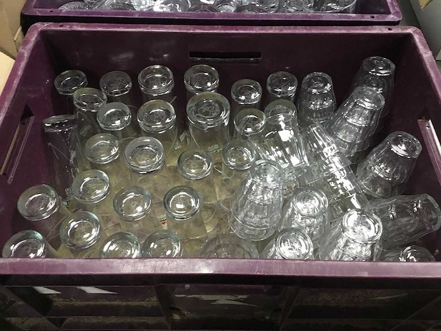 Diverse glaswerk - afbeelding 2 van  5