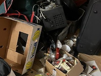 Diverse goederen - inhoud ruimte - afbeelding 6 van  13