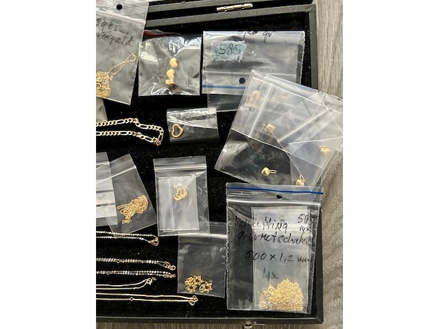 Diverse gouden en zilveren sierraden nieuw en gebruikt. - afbeelding 12 van  18