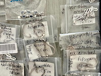 Diverse gouden en zilveren sierraden nieuw en gebruikt. - afbeelding 14 van  18