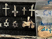 Diverse gouden en zilveren sierraden nieuw en gebruikt. - afbeelding 16 van  18