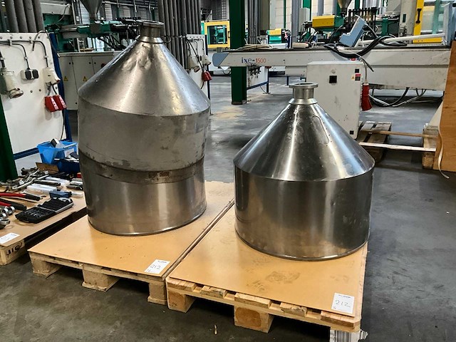 Diverse granulaat spuitgiet vultrechter (3x) - afbeelding 1 van  3