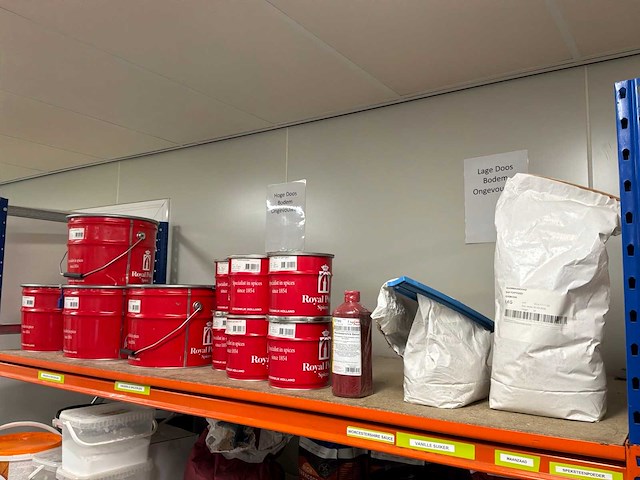Diverse grondstoffen - afbeelding 23 van  26