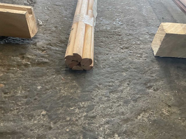 Diverse halfrond hout diverse afmetingen (76x) - afbeelding 3 van  8