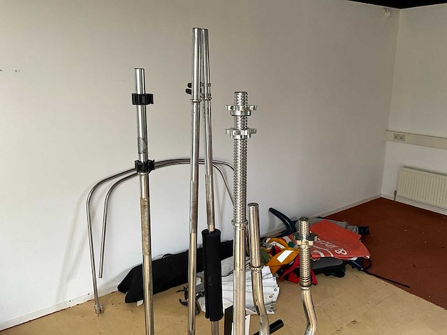 Diverse halters en gewichten - afbeelding 3 van  3