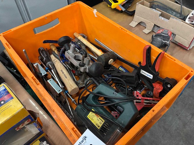 Diverse hand en elektrisch gereedschap - afbeelding 2 van  4