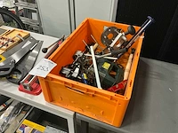 Diverse hand en elektrisch gereedschap - afbeelding 1 van  3