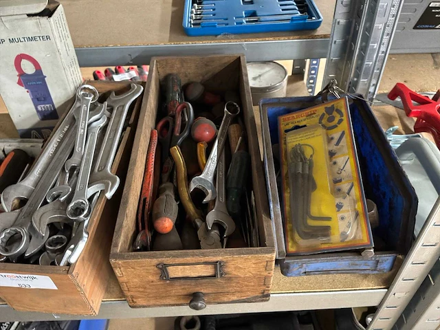 Diverse handgereedschap - afbeelding 3 van  3