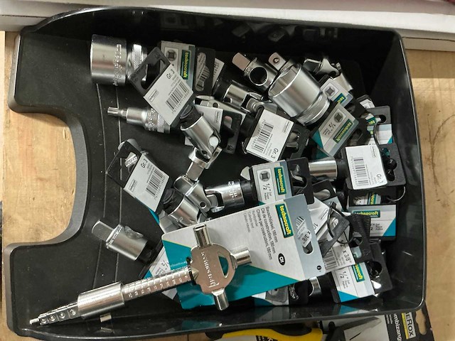 Diverse handgereedschap - afbeelding 1 van  2