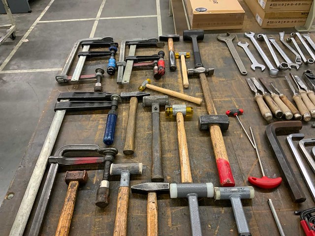 Diverse handgereedschap - afbeelding 3 van  8