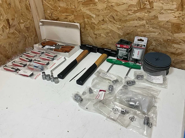 Diverse handgereedschappen (35x) - afbeelding 1 van  12
