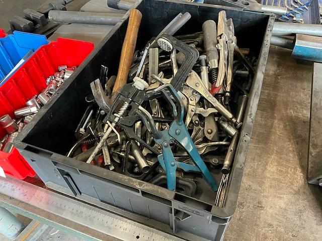 Diverse handgereedschappen - afbeelding 2 van  5