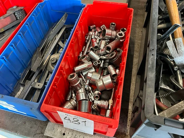 Diverse handgereedschappen - afbeelding 3 van  5