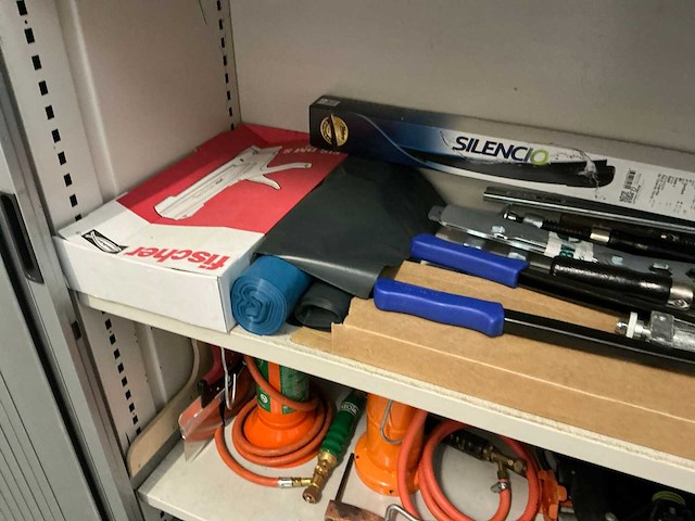 Diverse handgereedschappen - afbeelding 10 van  11