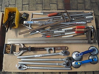 Diverse handgereedschappen - afbeelding 2 van  7