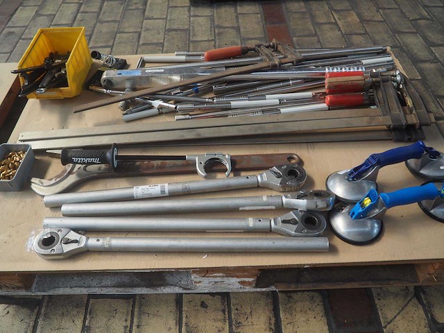 Diverse handgereedschappen - afbeelding 3 van  7