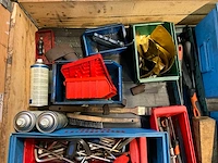 Diverse handgereedschappen - afbeelding 2 van  5