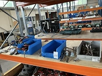 Diverse handgereedschappen - afbeelding 1 van  8