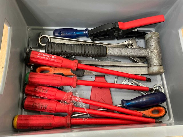 Diverse handgereedschappen - afbeelding 4 van  8