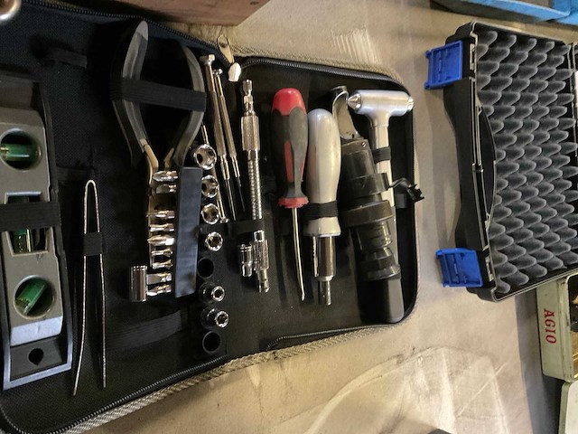 Diverse handgereedschappen - afbeelding 4 van  4