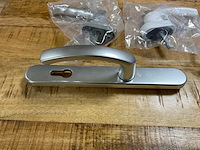 Diverse hang- en sluitwerk - afbeelding 4 van  5