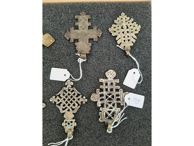 Diverse hangers koptische kruisjes, ethiopie/eritrea, 1930-1950 - afbeelding 2 van  4