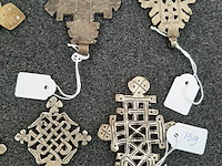 Diverse hangers koptische kruisjes, ethiopie/eritrea, 1930-1950 - afbeelding 2 van  4