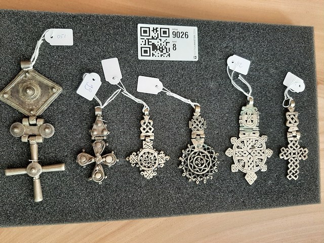 Diverse hangers koptische kruisjes, ethiopie/eritrea, 1930-1950 - afbeelding 1 van  4