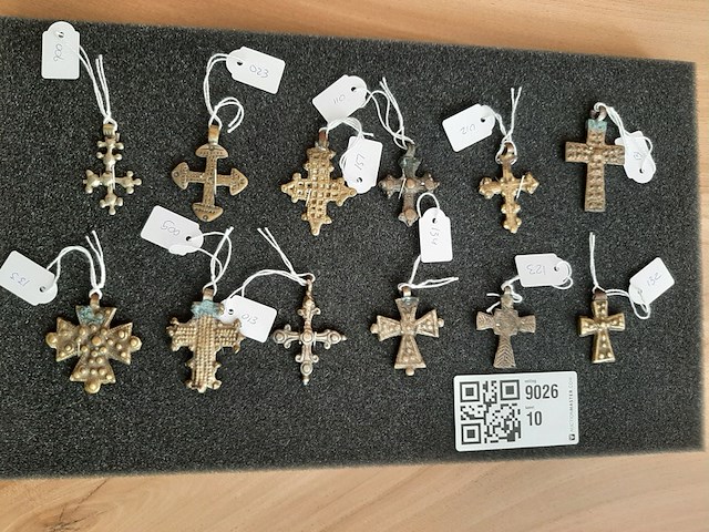 Diverse hangers koptische kruisjes, ethiopie/eritrea, 1930-1950 - afbeelding 1 van  4