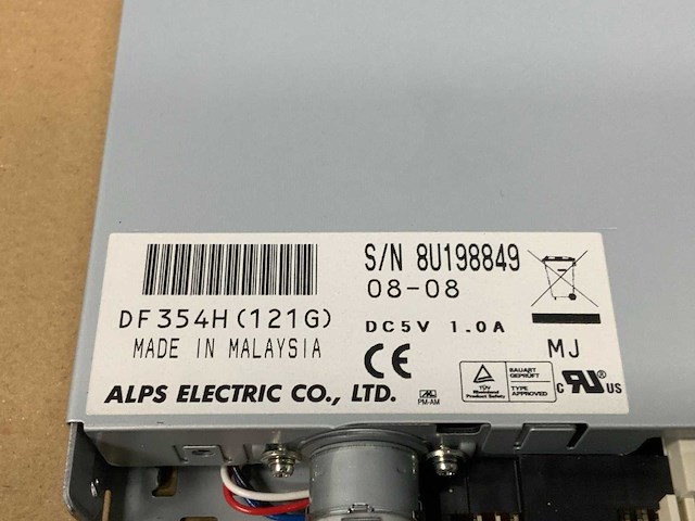 Diverse hard drives en floppy disk reader (7x) - afbeelding 10 van  19